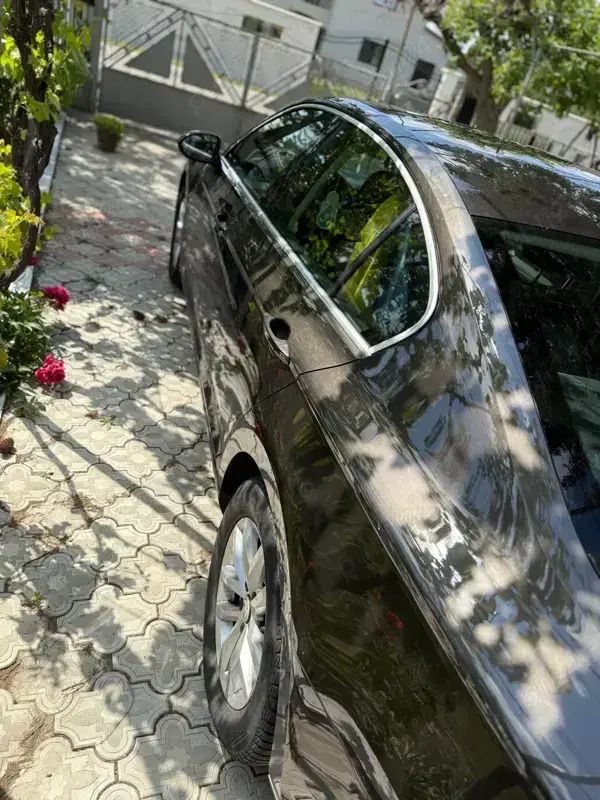 Utilizat 2016 VW Passat Berlinǎ | 9.999 EUR (Preț OK) - Imagine 1/4