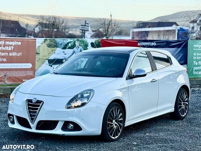 Culoarealb Utilizat 2014 Alfa Romeo Giulietta Hatchback | 7.490 EUR - Imagine 1/4
