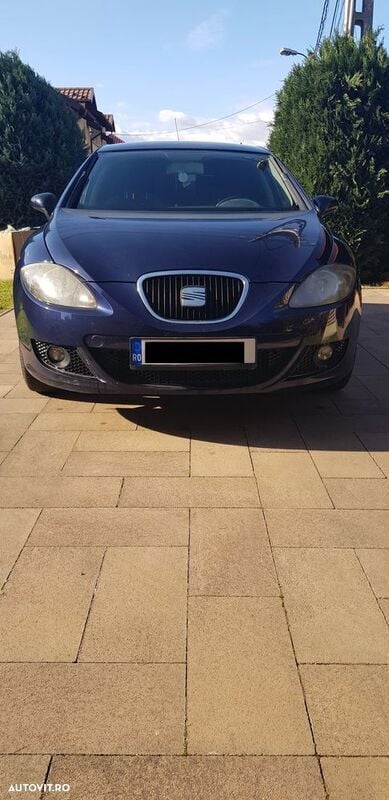 Albastru Utilizat 2008 Seat Leon Reference Hatchback | 2.800 EUR (Preț OK) - Imagine 1/4