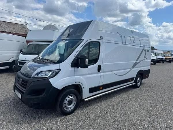 Alb Utilizat 2022 Fiat Ducato Van | 16.550 EUR (Scump) - Imagine 1/4