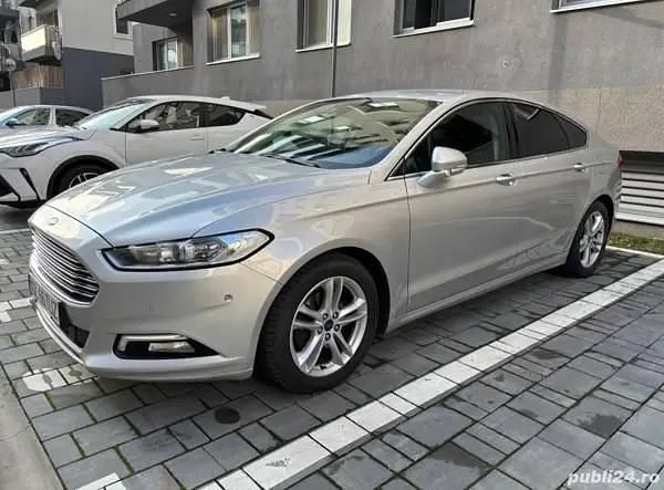 Gri Utilizat 2017 Ford Mondeo Hatchback | 10.500 EUR (Preț OK) - Imagine 1/4
