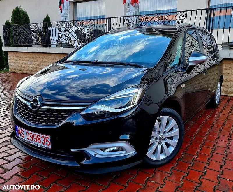 Culoarenegru Utilizat 2017 Opel Zafira Innovation Monovolum | 7.490 EUR (Preț bun) - Imagine 1/4