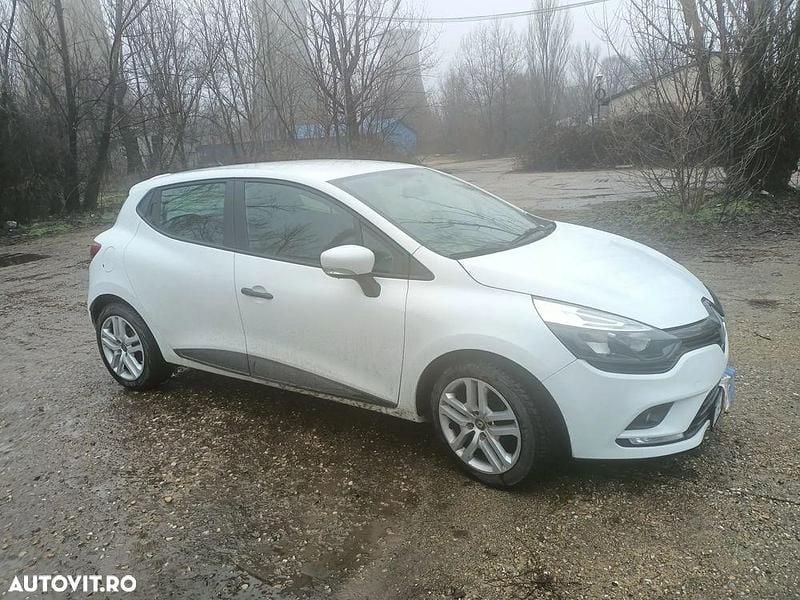 Culoarealb Second-hand 2018 Renault Clio IV Life Berlinǎ | 7.500 EUR (Preț OK) - Imagine 1/4
