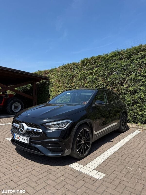 Negru Utilizat 2021 Mercedes GLA220 SUV | 33.000 EUR - Imagine 1/4