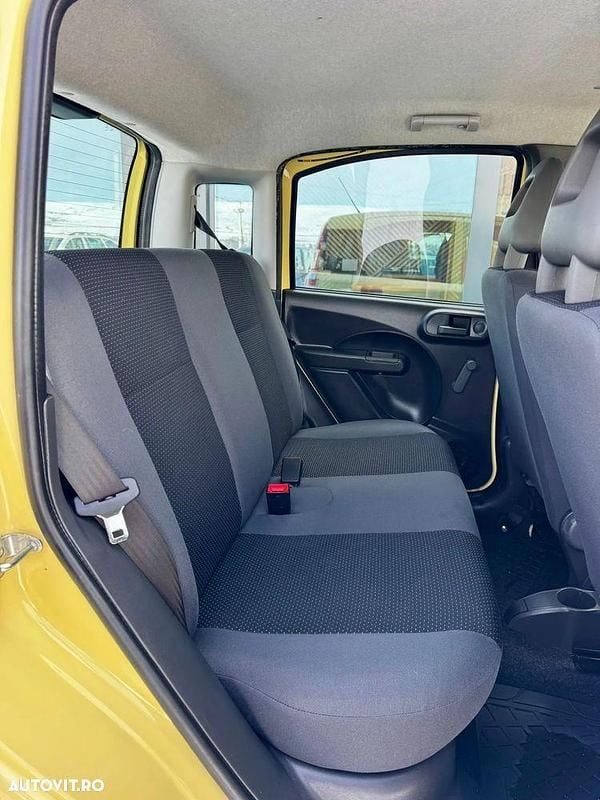 Second-hand Fiat Panda 54 CP (39 kW) 2011 Culoaregalbeuriu Hatchback