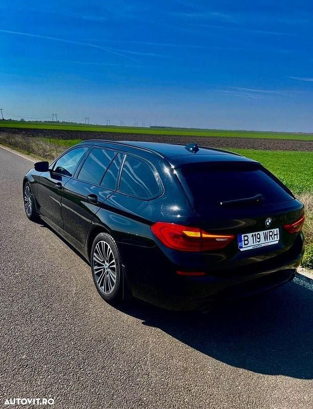 Culoarenegru Utilizat 2018 BMW 530 Break | 19.300 EUR (Super Preț) - Imagine 1/4