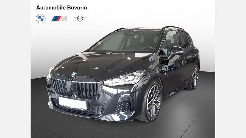 Negru sapphire metalizat Utilizat 2025 BMW 220 Active Tourer Comfort Edition Monovolum | 37.849 EUR - Imagine 1/4