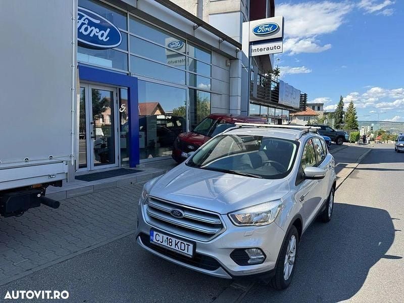 Gri Utilizat 2017 Ford Kuga Trend SUV | 11.990 EUR (Super Preț) - Imagine 1/4