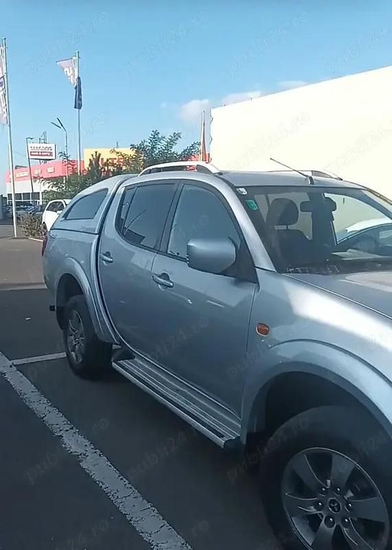 Utilizat 2009 Mitsubishi L200 Pickup | 10.400 EUR (Preț OK) - Imagine 1/2