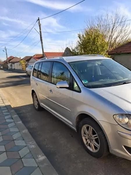 Second-hand VW Touran 140 CP (102 kW) 2008 Monovolum