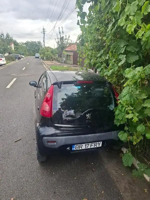 Utilizat 2006 Peugeot 107 Hatchback | 1.200 EUR - Imagine 1/4
