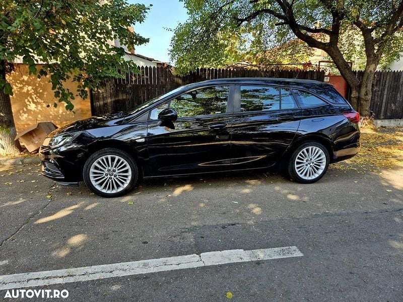 Second-hand Opel Astra Edition 125 CP (91 kW) 2018 Culoarenegru Break