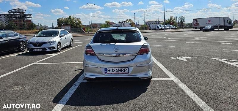 Second-hand Opel Astra Sport 140 CP (102 kW) 2006 Culoaregri Coupe