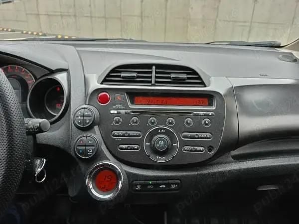 Second-hand Honda Jazz 99 CP (72 kW) 2012 Hatchback