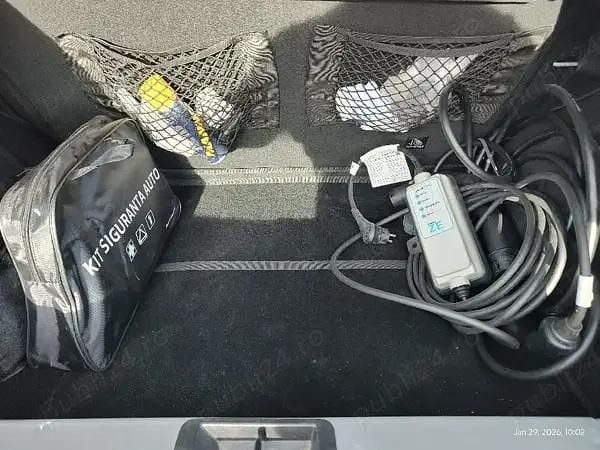 Second-hand Dacia Spring Comfort Plus 33 kW (45 CP) 2022 Culoareargint Hatchback