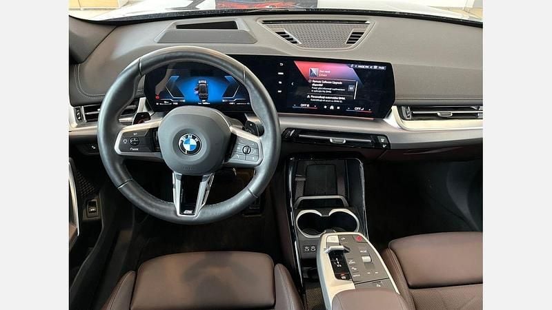 Second-hand BMW X1 Comfort Edition 156 CP (114 kW) 2025 Negru sapphire metalizat SUV