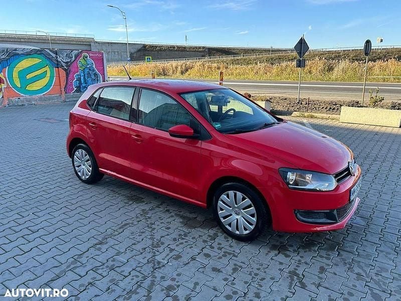 Culoarerosu Utilizat 2010 VW Polo | 4.900 EUR (Preț OK) - Imagine 1/4