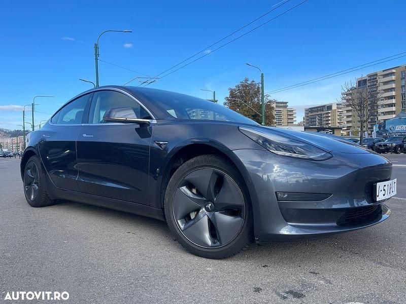 Culoaregri Utilizat 2020 Tesla Model 3 Long Range AWD Berlinǎ | 21.850 EUR (Preț bun) - Imagine 1/4