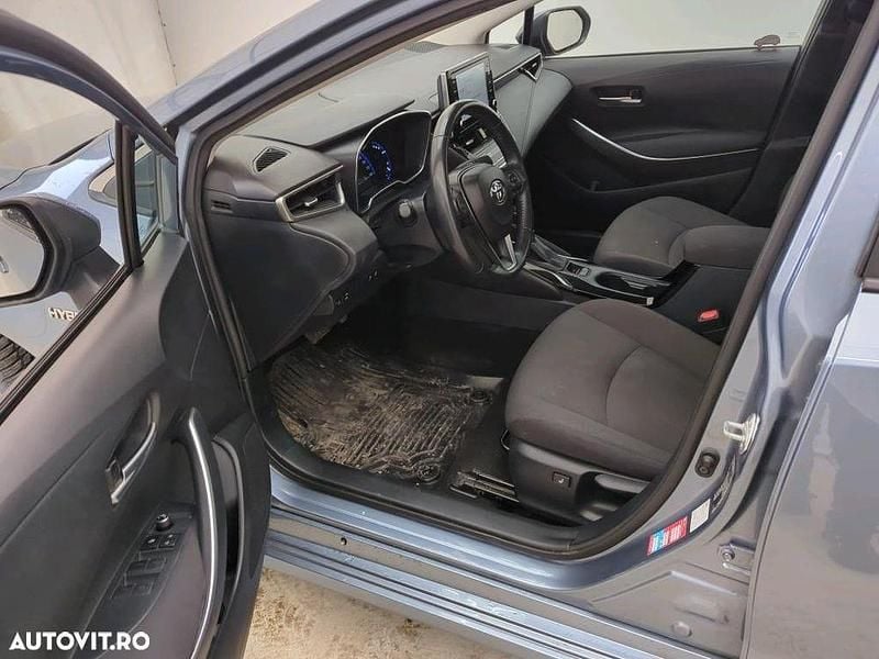 Second-hand Toyota Corolla 122 CP (89 kW) 2020 Culoaregri Berlinǎ