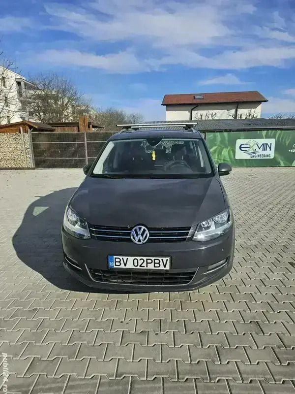 Utilizat 2015 VW Sharan Monovolum | 6.200 EUR (Super Preț) - Imagine 1/4