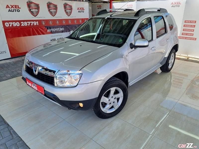 Argintiu Utilizat 2012 Dacia Duster Prestige SUV | 6.499 EUR (Preț bun) - Imagine 1/4