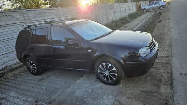 Utilizat 2004 VW Golf IV Break | 2.000 EUR (Preț OK) - Imagine 1/4