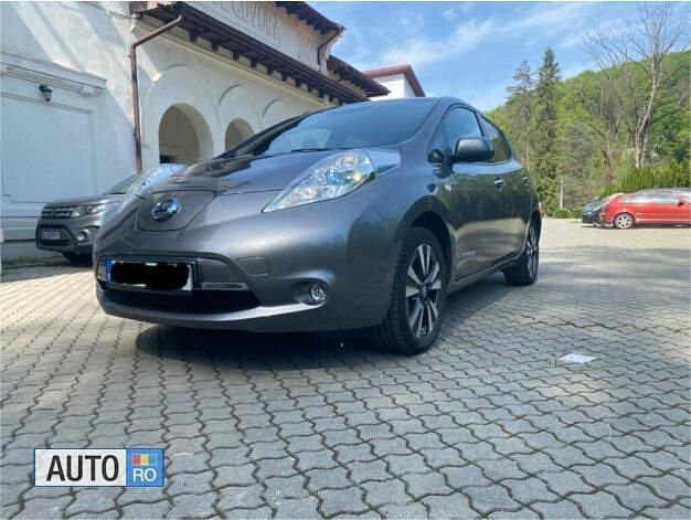 Second-hand Nissan Leaf 80 kW (109 CP) 2015 Gri Hatchback