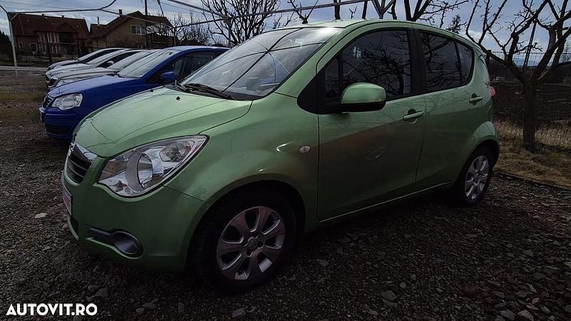 Second-hand Opel Agila Edition 86 CP (63 kW) 2009 Culoareverde Hatchback