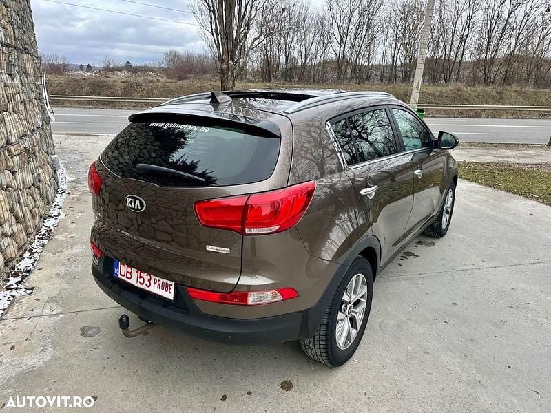 Second-hand Kia Sportage DREAM-TEAM Edition 115 CP (84 kW) 2016 Culoaremaro SUV