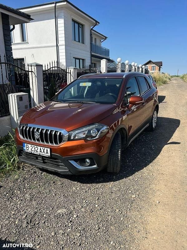 Culoaremaro Utilizat 2021 Suzuki SX4 SUV | 13.900 EUR (Preț bun) - Imagine 1/4