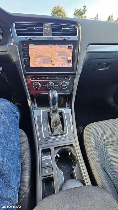 Culoarenegru Utilizat 2018 VW e-Golf Hatchback | 12.075 EUR (Preț bun) - Imagine 1/4