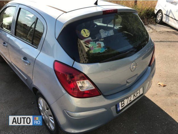 Albastru Utilizat 2007 Opel Corsa Berlinǎ | 2.850 EUR (Preț OK) - Imagine 1/4