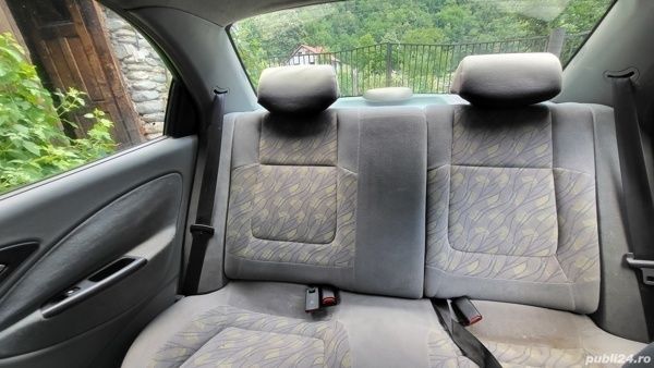 Second-hand Chevrolet Nubira SX 110 CP (80 kW) 2006 Galben Berlinǎ