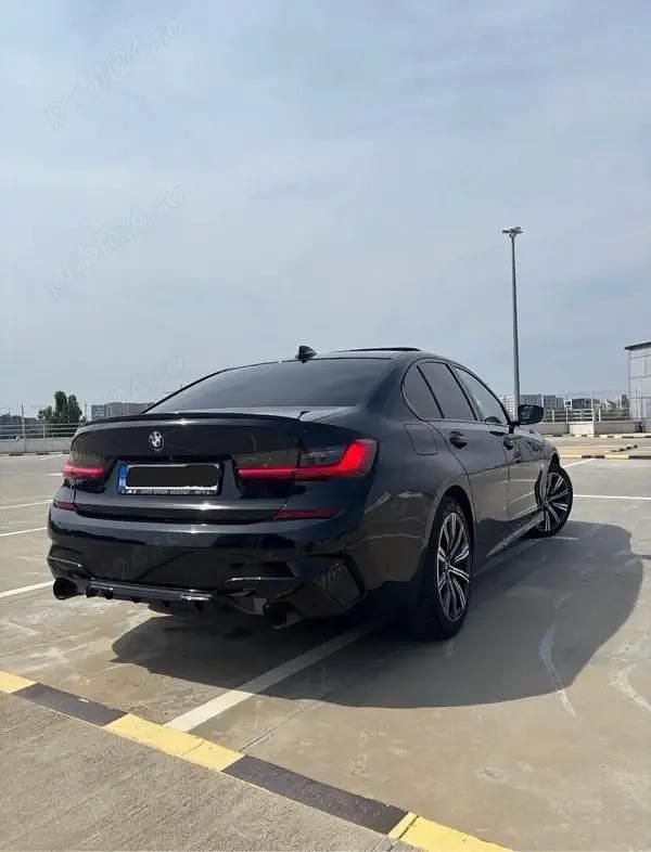 Second-hand BMW 330 258 CP (189 kW) 2020 Berlinǎ