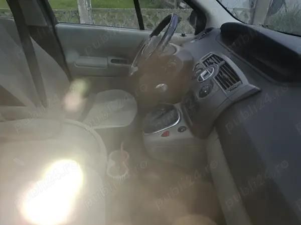 Utilizat 2008 Renault Scénic II Monovolum | 5.000 EUR - Imagine 1/4