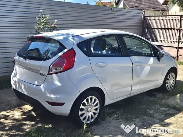 Second-hand Ford Fiesta 95 CP (69 kW) 2017 Alb Hatchback