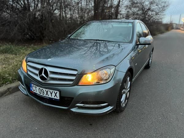 Gri Utilizat 2011 Mercedes C180 Avantgarde Edition Berlinǎ | 7.100 EUR (Preț OK) - Imagine 1/4