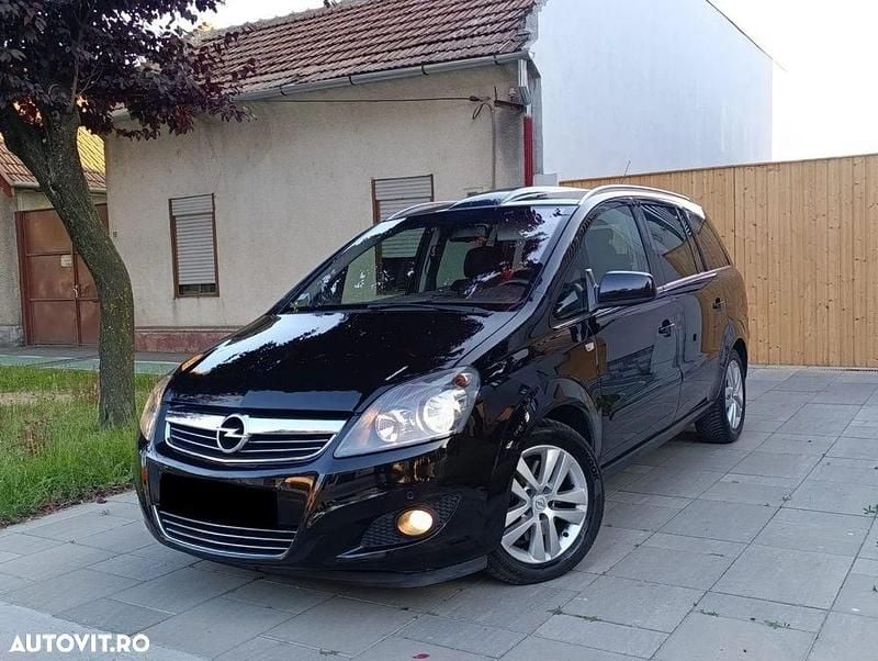 Culoarenegru Utilizat 2011 Opel Zafira Monovolum | 3.900 EUR (Preț OK) - Imagine 1/4