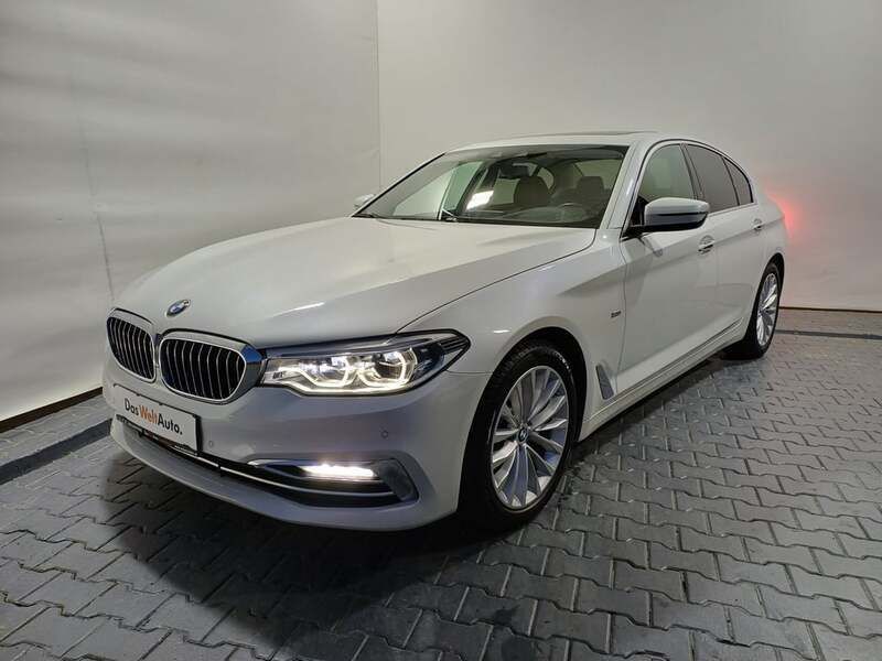 Albmetalicperleffect Utilizat 2017 BMW 520 Luxury Line Berlinǎ | 24.950 EUR (Puțin scump) - Imagine 1/4