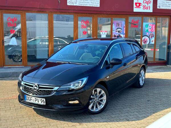Negru Utilizat 2016 Opel Astra Break | 7.990 EUR (Puțin scump) - Imagine 1/4