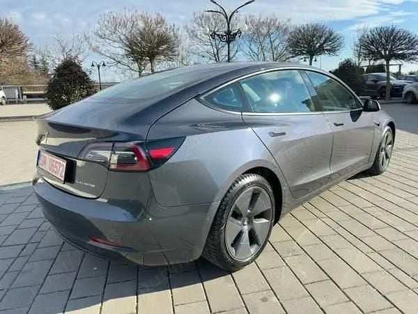 Second-hand Tesla Model 3 366 kW (498 CP) 2021 Berlinǎ