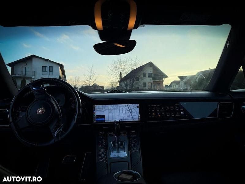 Second-hand Porsche Panamera 416 CP (305 kW) 2014 Culoarenegru Hatchback