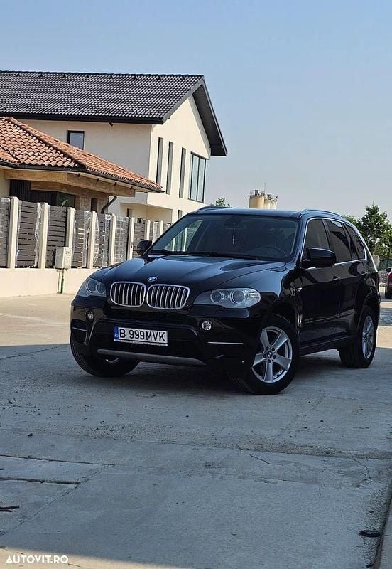Second-hand BMW X5 306 CP (225 kW) 2012 Culoarenegru SUV
