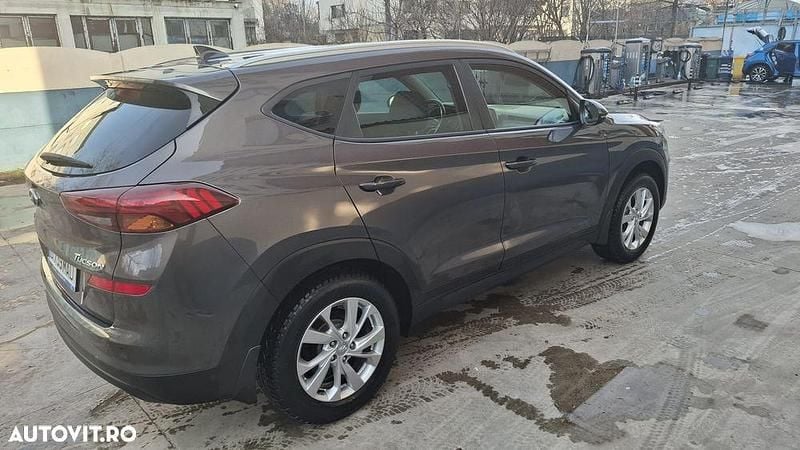 Second-hand Hyundai Tucson Style 132 CP (97 kW) 2019 Culoaremaro SUV