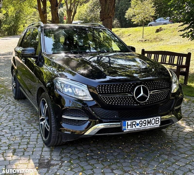 Second-hand Mercedes GLE350 AMG line 258 CP (189 kW) 2017 Culoarenegru SUV