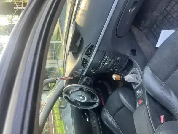 Utilizat 2007 Renault Laguna II Break | 1.300 EUR - Imagine 1/4