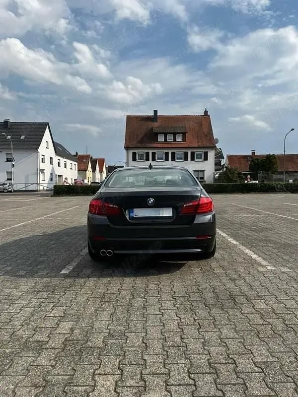 Second-hand BMW 525 218 CP (160 kW) 2012 Berlinǎ