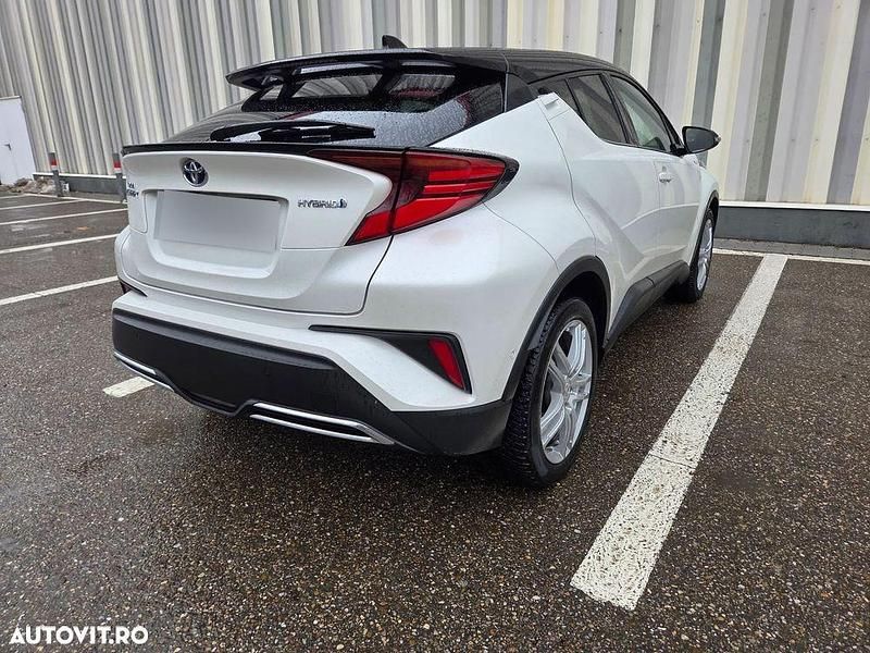 Second-hand Toyota C-HR 184 CP (135 kW) 2020 Culoarealb SUV