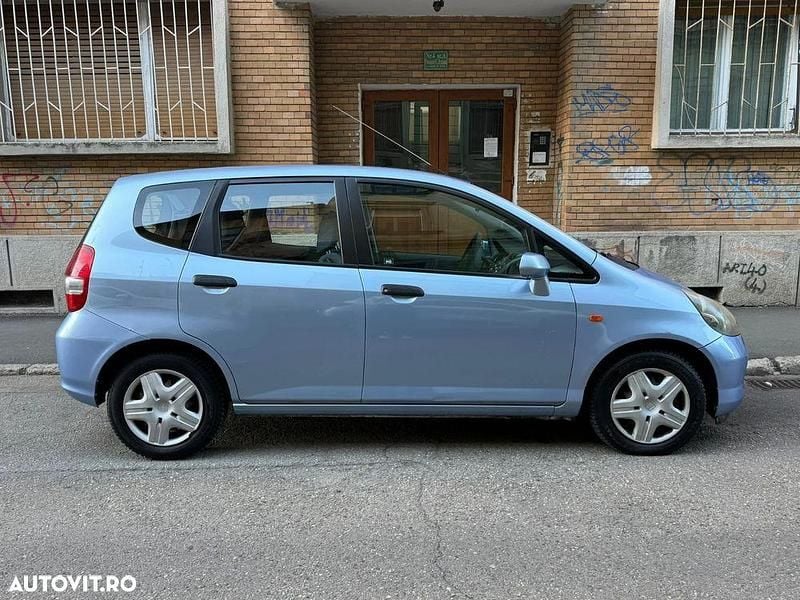 Culoarealbastru Utilizat 2003 Honda Jazz Hatchback | 2.500 EUR - Imagine 1/4