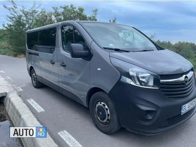 Gri Utilizat 2017 Opel Vivaro Monovolum | 20.000 EUR - Imagine 1/4